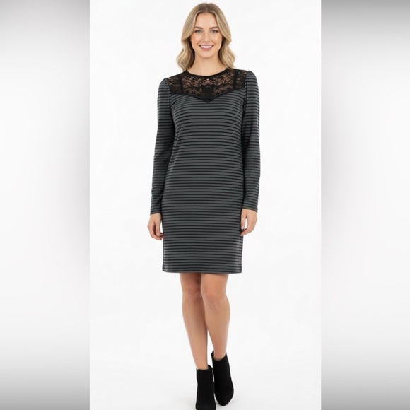 Striped dress size medium - Picture 1 of 4